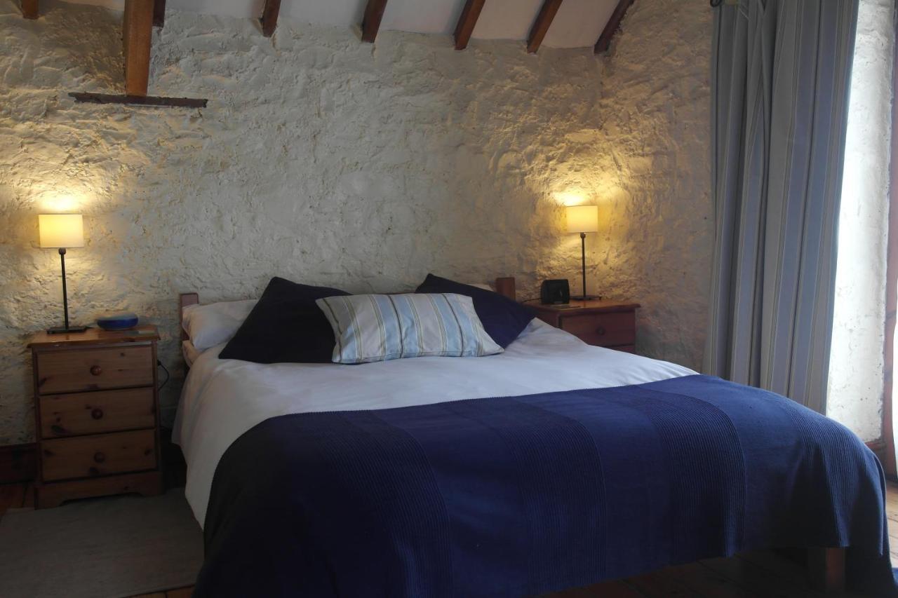 The Old Barn Bed and Breakfast Barry Εξωτερικό φωτογραφία