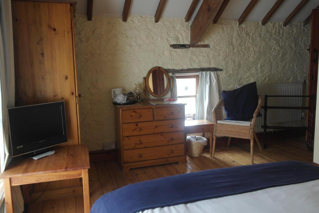 The Old Barn Bed and Breakfast Barry Εξωτερικό φωτογραφία